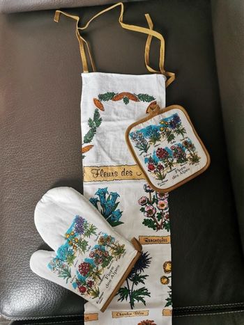 Tablier + manique + gant Flore des Alpes neufs