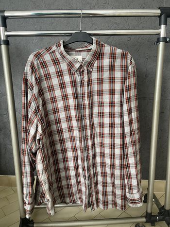 Chemise à carreaux