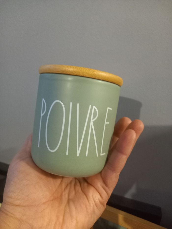 Pot à poivre
