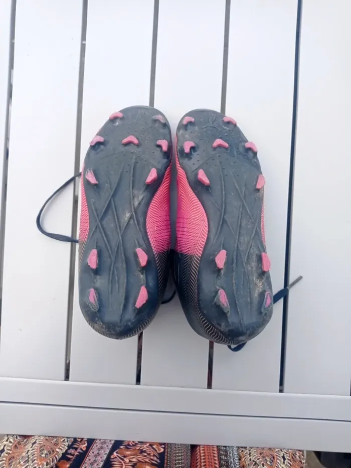 Chaussures foot puma 34 - photo numéro 5