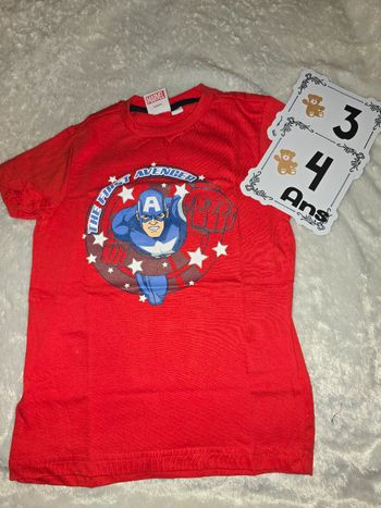 T-shirt Avengers 3-4ans