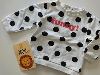 Sweat taille 12 mois