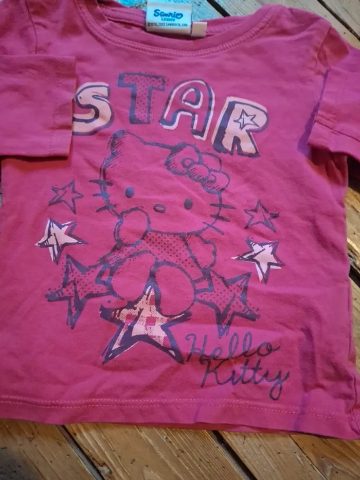 Tshirt hello kitty taille 2 ans - photo numéro 2