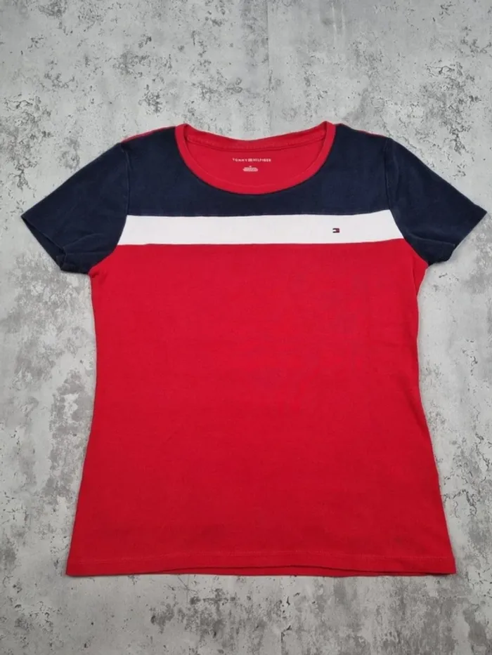 T-shirt Tommy Hilfiger rouge – Taille M Femme (mesures en photos) - photo numéro 3