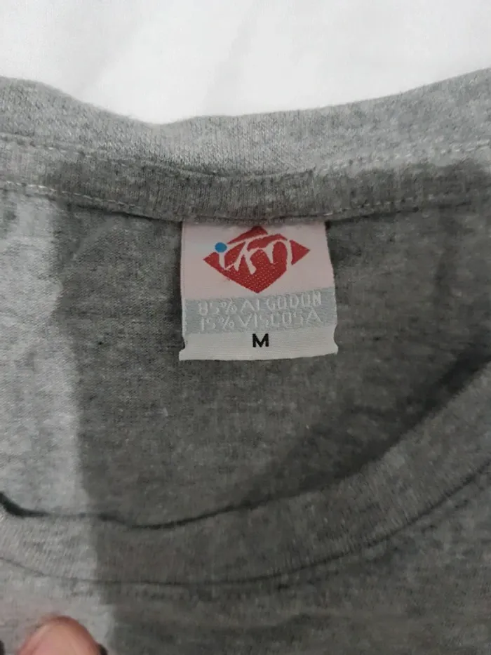 T shirt - photo numéro 2