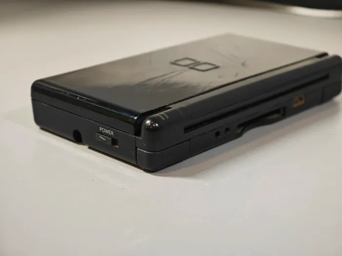 Console Nintendo DS Lite avec chargeur fonction GBA uniquement - photo numéro 11