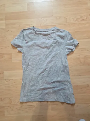 Tee shirt gris manche courte taille xs primark