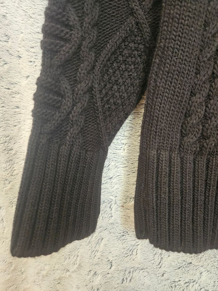 Pull en laine torsadé noir de chez Lacoste - photo numéro 4