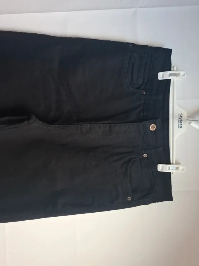 Jean taille 44 - photo numéro 2