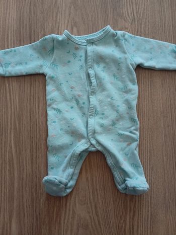 Pyjama un peu epais 1 mois gemo