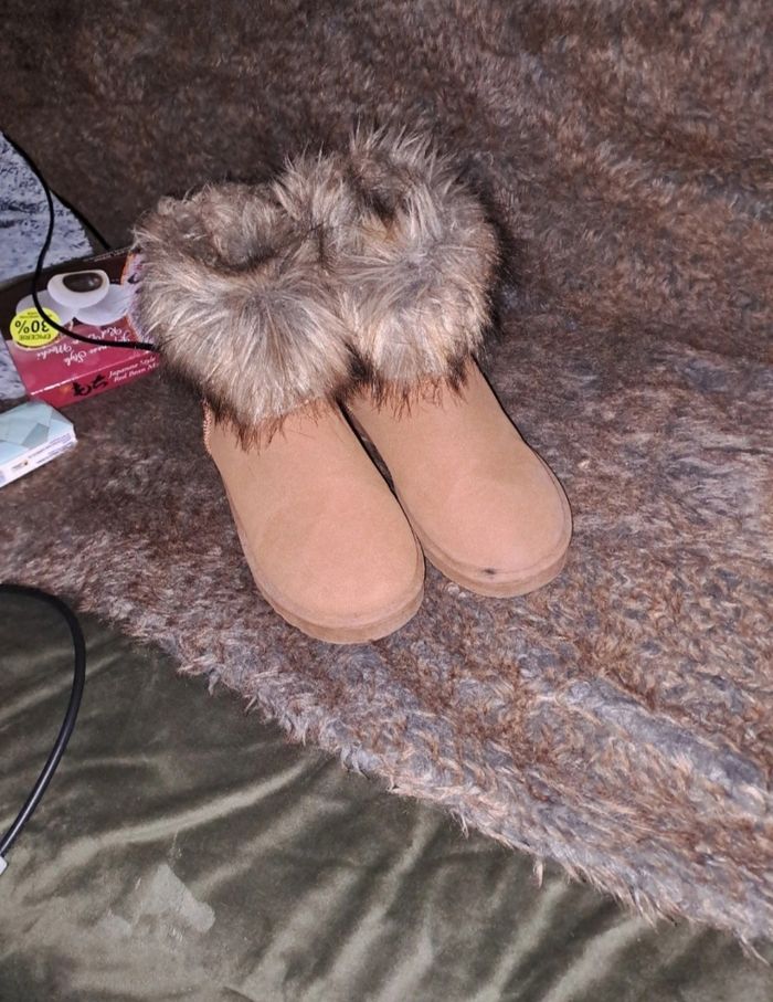 Chaussures fausse fourrure à moumoute - photo numéro 2