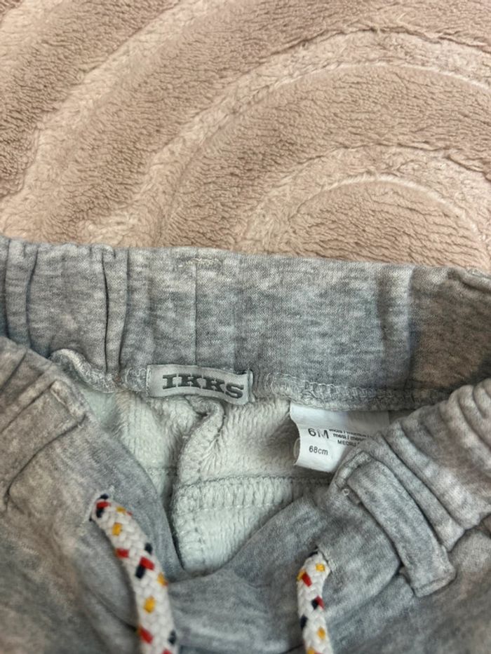 Jogging Ikks taille 6 mois - photo numéro 2