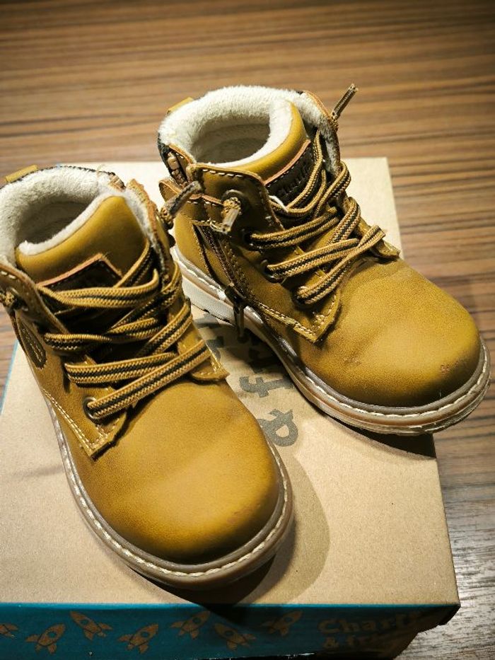 chaussures montantes T21