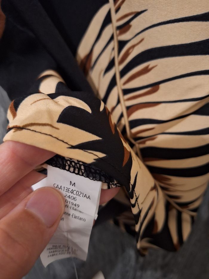 Combinaison à une épaule et jambes larges imprimé feuilles - photo numéro 6