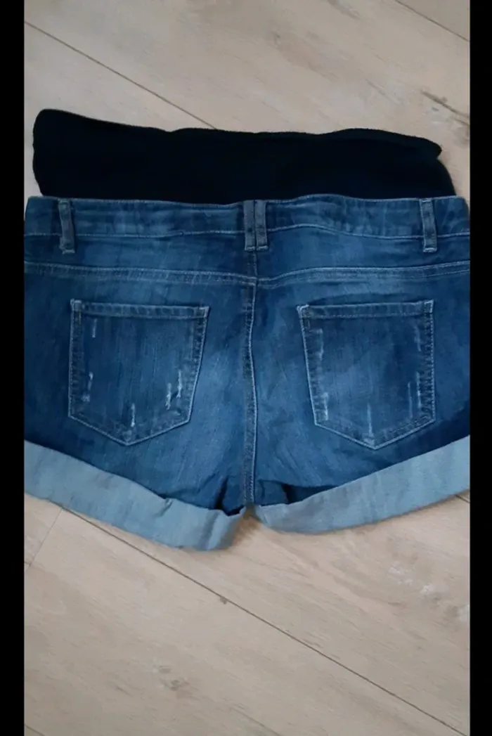 Short de grossesse - photo numéro 2