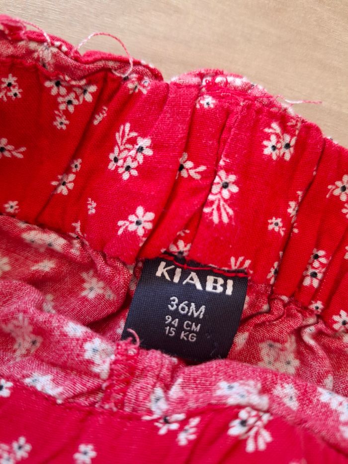 Pantalon fleurie kiabi 36 mois - photo numéro 3