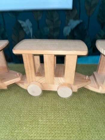 Train en bois