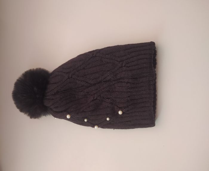 Bonnet noir élégant à perles avec pompon pour femme neuf - photo numéro 3