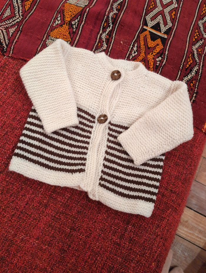 Beau pull Mixte 9 mois a 12 mois