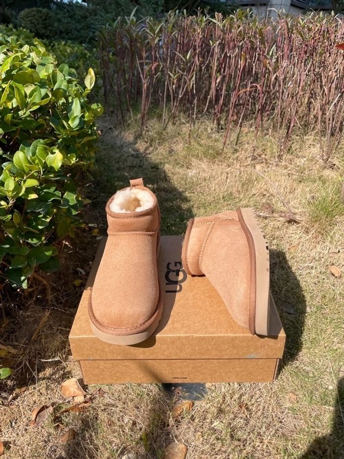UGG classic ultra mini boots 39 - photo numéro 3