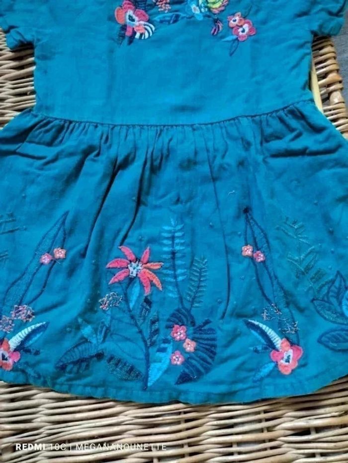 👗 Robe brodée fille - Du Pareil au Même - Taille 3 ans - photo numéro 2