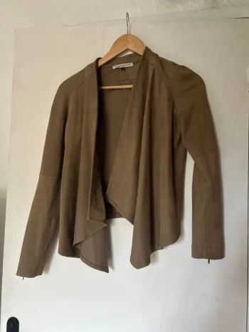 Veste courte taupe taille 36