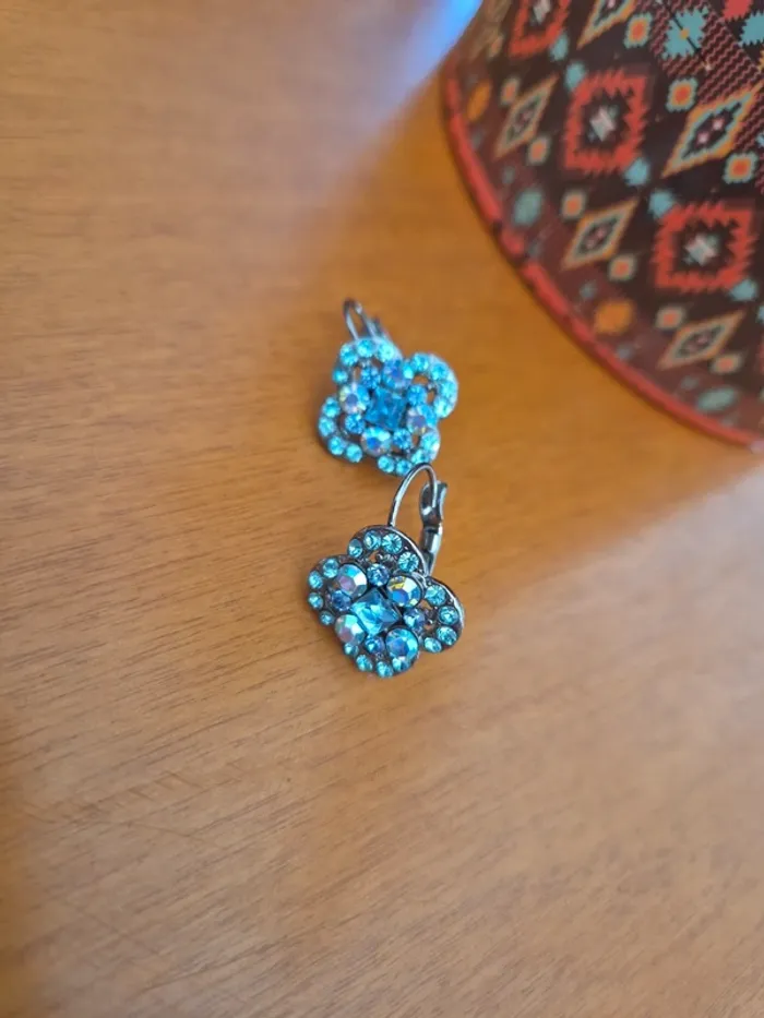 Boucle d oreille - photo numéro 3