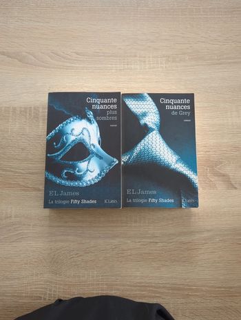 Lot de 2 livres 50 nuances de grey