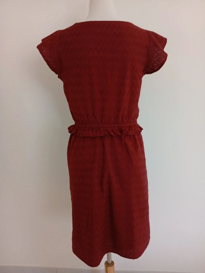 Robe bordeaux Kiabi taille 36 - photo numéro 2