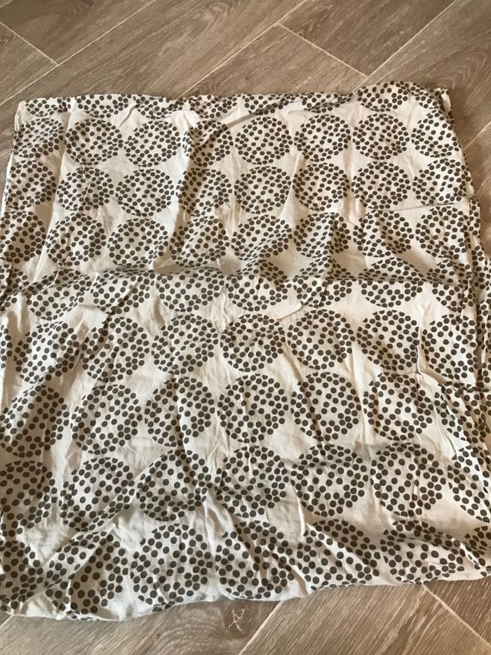 Trait oreiller - photo numéro 3