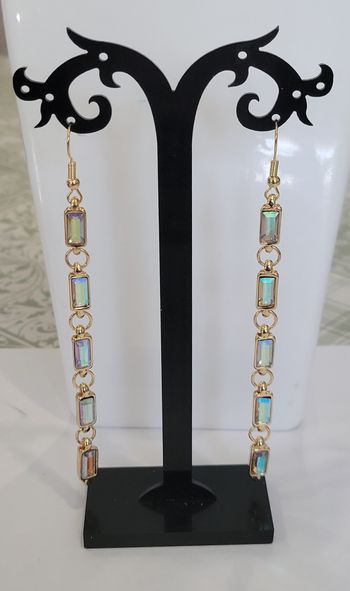 BOUCLES D'OREILLES PENDANTES LONGILIGNE STRASS REFLETS MULTICOLORES ! NEUVE !