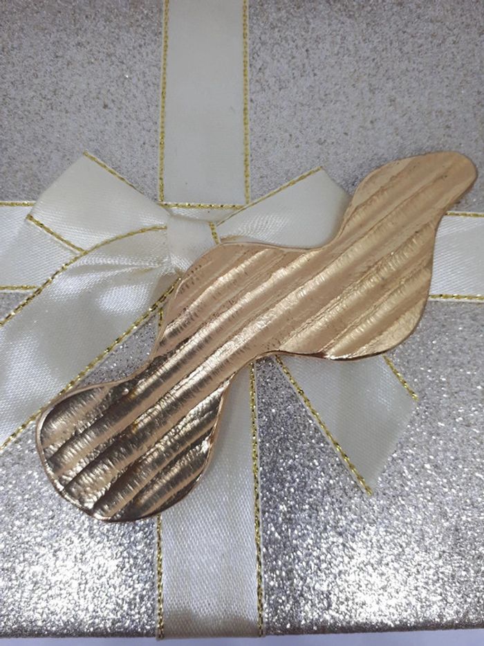 Très grand broche placé or vintage - photo numéro 3