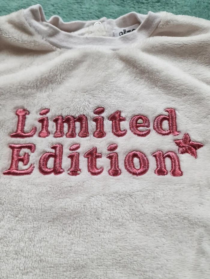 Très beau pull 3 ans - photo numéro 2