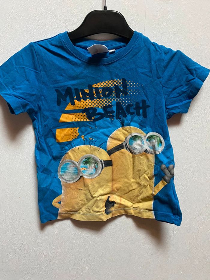 T shirt minion