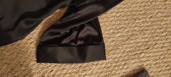 Haut noir décolleté polyester elasthane jamais porté