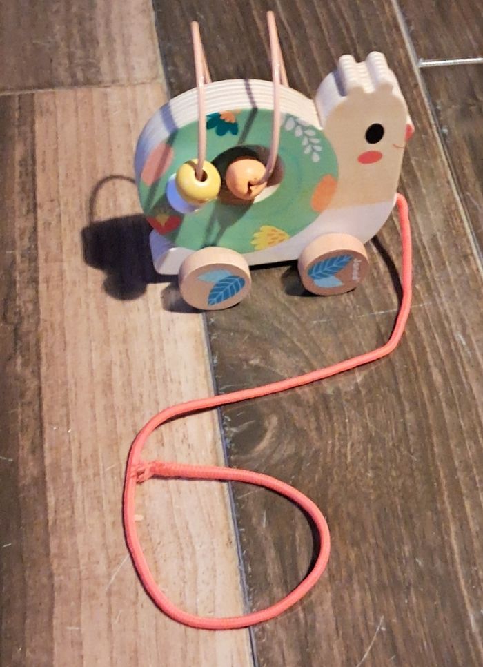 Escargot tirre ficelle