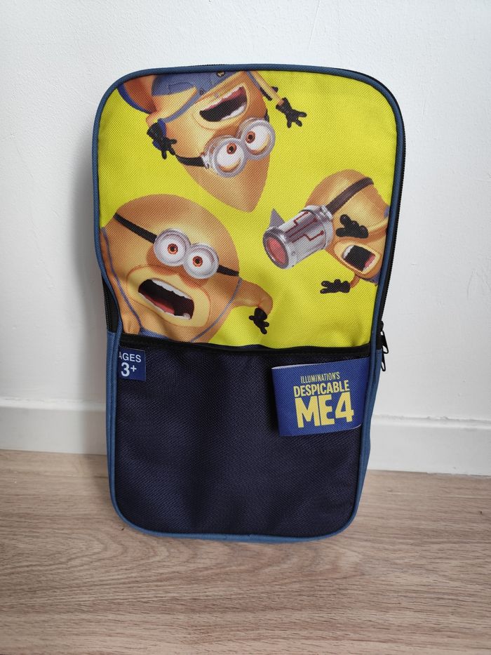 2 Raquettes 4 balles minion + sac moi moche et Méchant 4
Neuf jamais servi - photo numéro 2