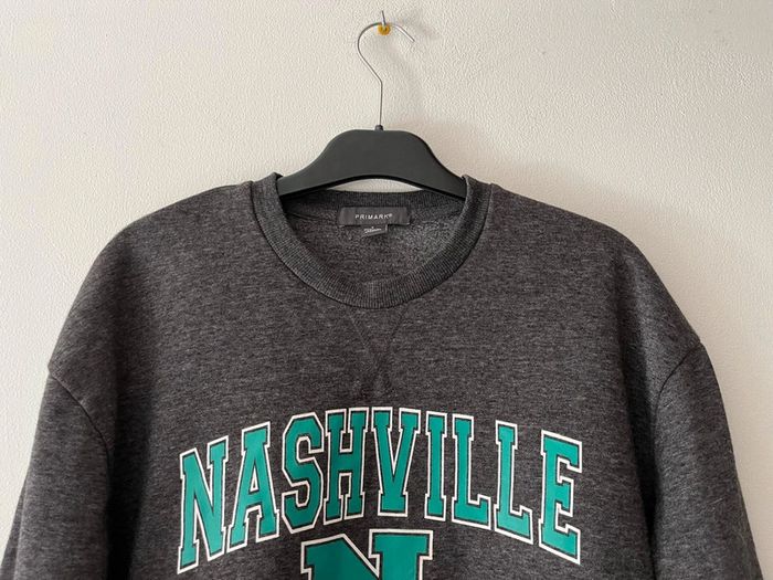 🌸 Jolie sweat gris primark Taille S 🌸 - photo numéro 3