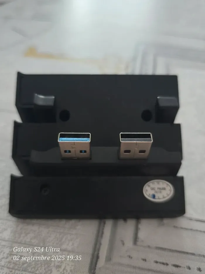 Hub USB 3.0 - 2.0 - 5 Ports pour Sony PS4 Pro - Noir - Dobe - photo numéro 2
