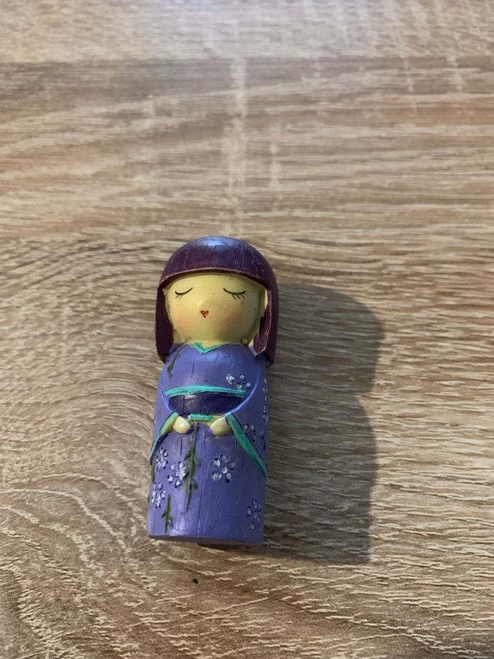 Figurine en bois Kimmidoll