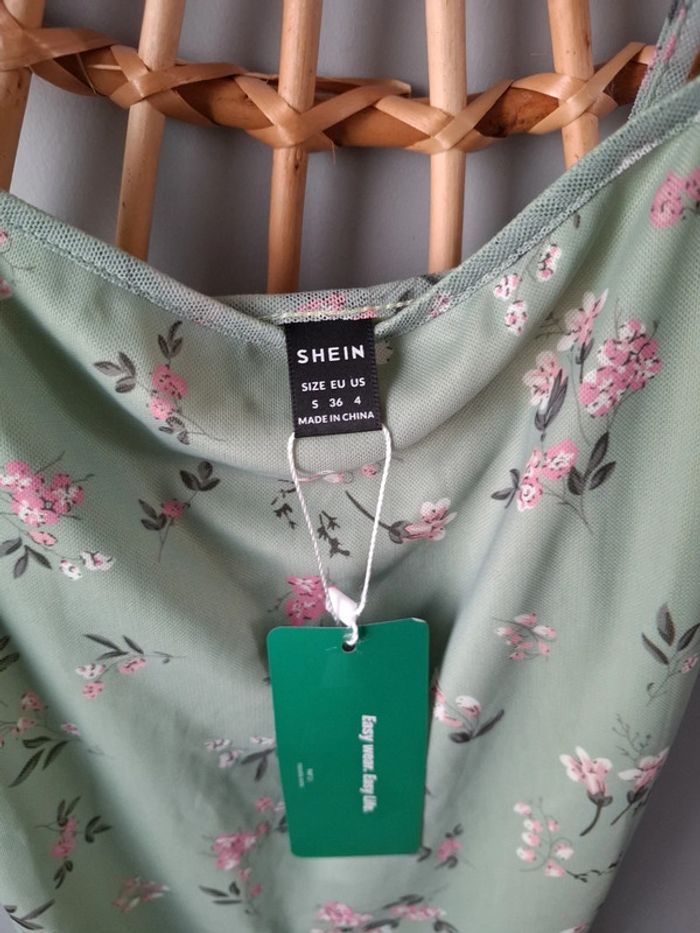 Superbe petite robe d'été taille s shein neuve - photo numéro 5