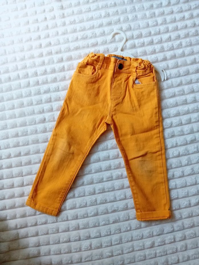 Jean garçon 24/36mois 💛🖤