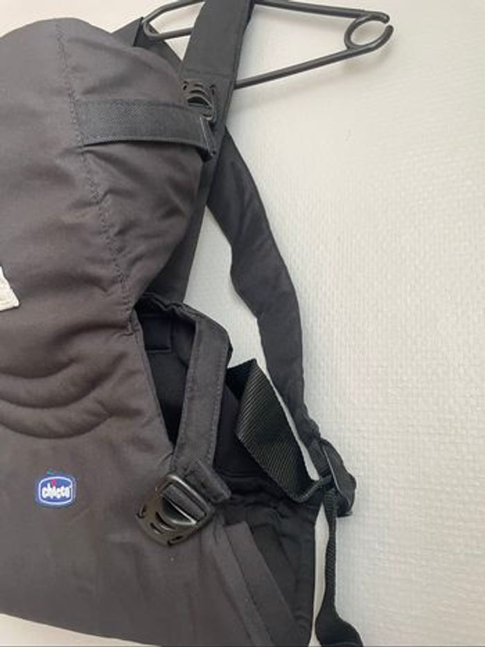 Porte bébé noir easyfit chicco - photo numéro 4