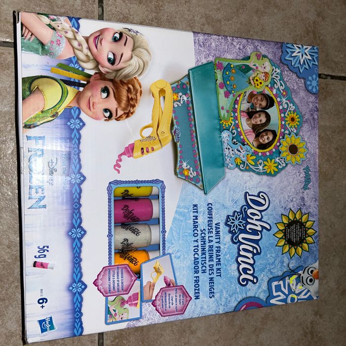 Coffret la reine des neige coiffeuse a créer doh vinci Hasbro