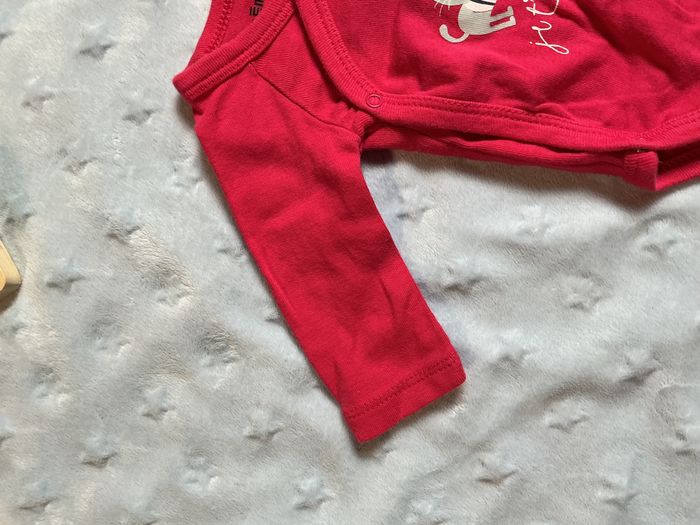 body manches longues rose fuchsia ouverture devant gémo 1 mois - photo numéro 6