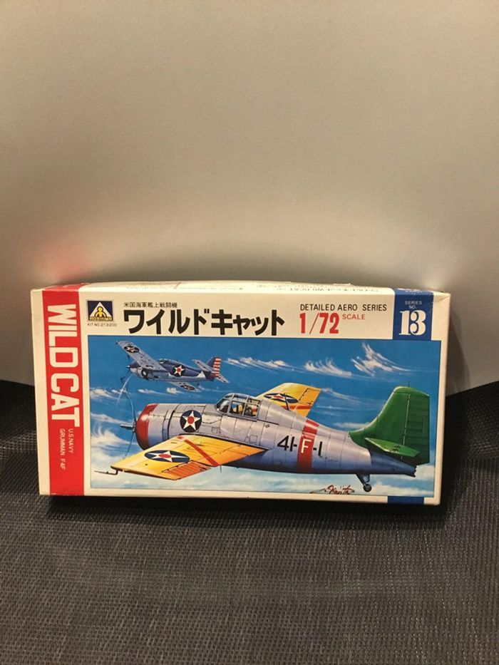 Maquette plastique Wildcat 1/72 US navy Grumman F4F model kit a monter vintage