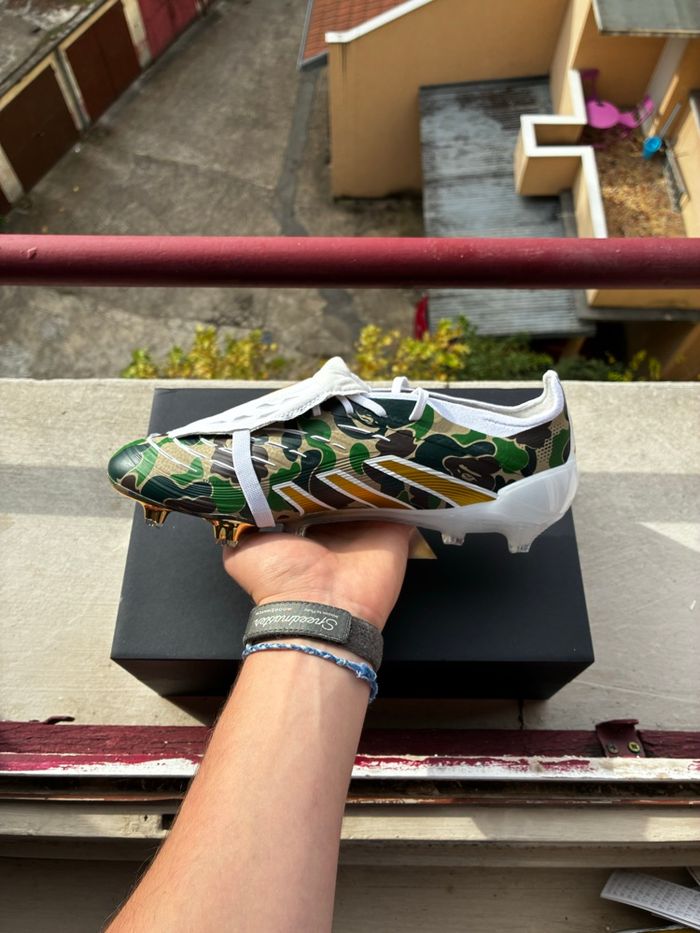 Crampons Adidas x Bape Predator  - Taille 44 - Neufs - photo numéro 7
