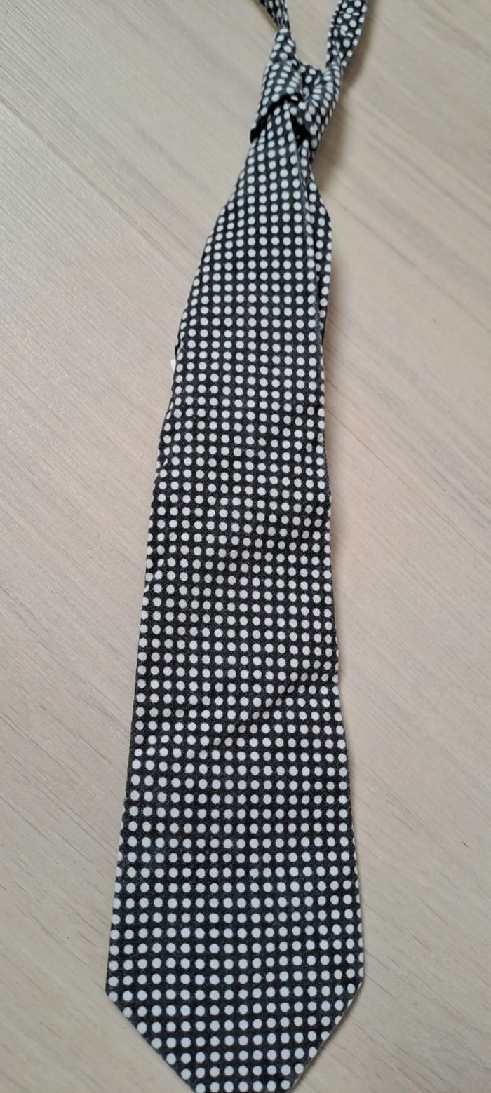 Cravate noire à pois blanc - photo numéro 2