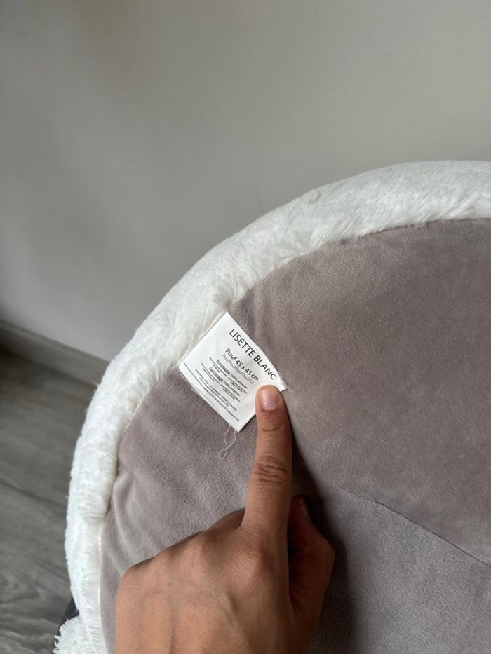 💺Siege/ pouf pour enfants licorne 45*45- Lisette blanc- très bon état - photo numéro 9