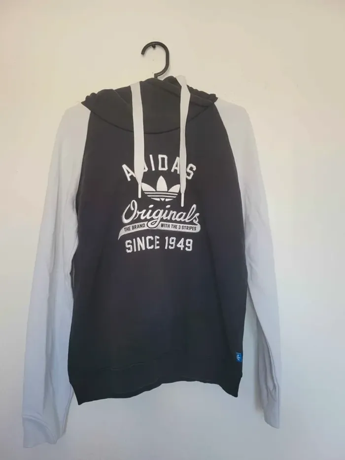 pull Adidas bleu marine et blanc taille 36 pour femme